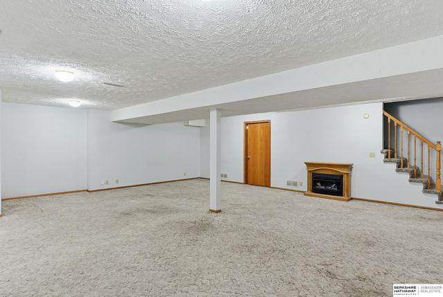 8110 Potter Street, Omaha, NE 68122