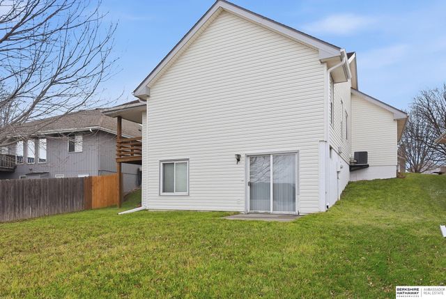 8110 Potter Street, Omaha, NE 68122