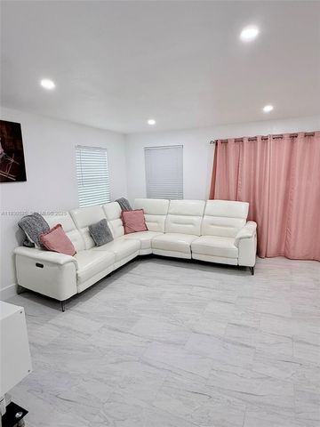 19605 SW 334th St, Homestead, FL 33034