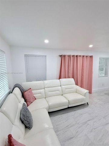 19605 SW 334th St, Homestead, FL 33034