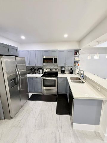 19605 SW 334th St, Homestead, FL 33034