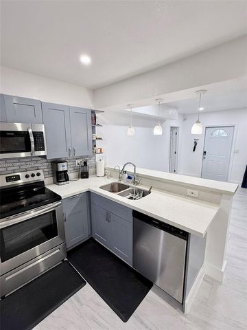 19605 SW 334th St, Homestead, FL 33034