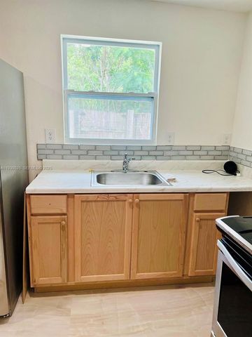 19605 SW 334th St, Homestead, FL 33034