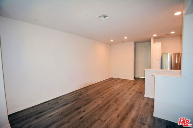 14107 W Birch Lane, Van Nuys (los Angeles), CA 91405