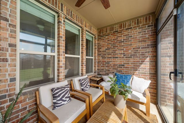 8928 Jewel Flower Drive, Fort Worth, TX 76131