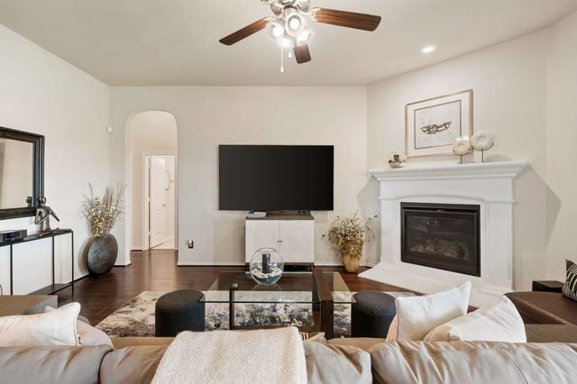 8928 Jewel Flower Drive, Fort Worth, TX 76131