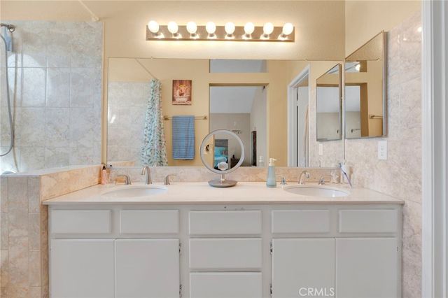 29398 Clear View, Highland, CA 92346