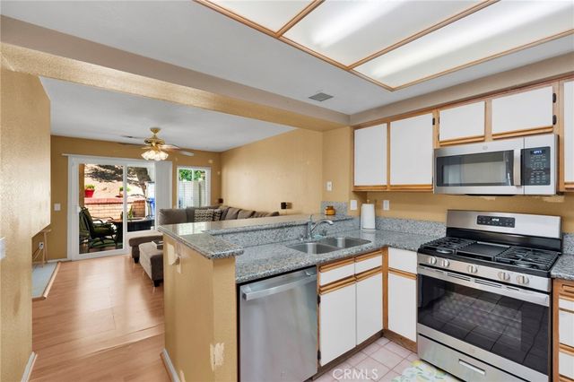 29398 Clear View, Highland, CA 92346