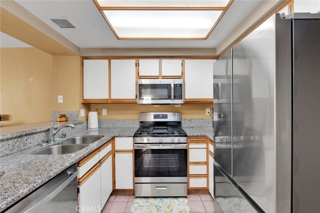 29398 Clear View, Highland, CA 92346