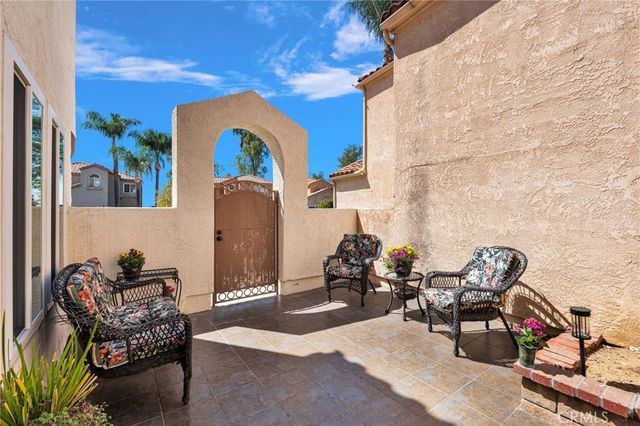 29398 Clear View, Highland, CA 92346