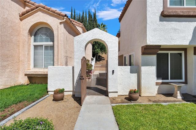 29398 Clear View, Highland, CA 92346