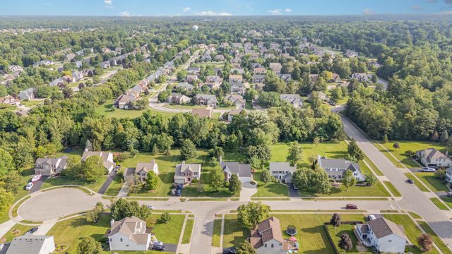 9170 Bridle Terrace, Pickerington, OH 43147