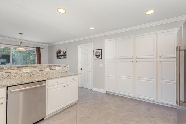 9170 Bridle Terrace, Pickerington, OH 43147
