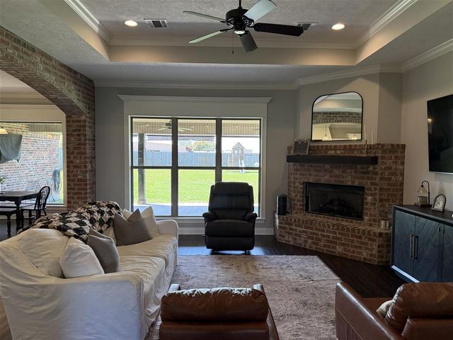 6561 W Ella Kate Lane, Lake Charles, LA 70605