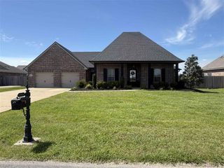 6561 W Ella Kate Lane, Lake Charles, LA 70605