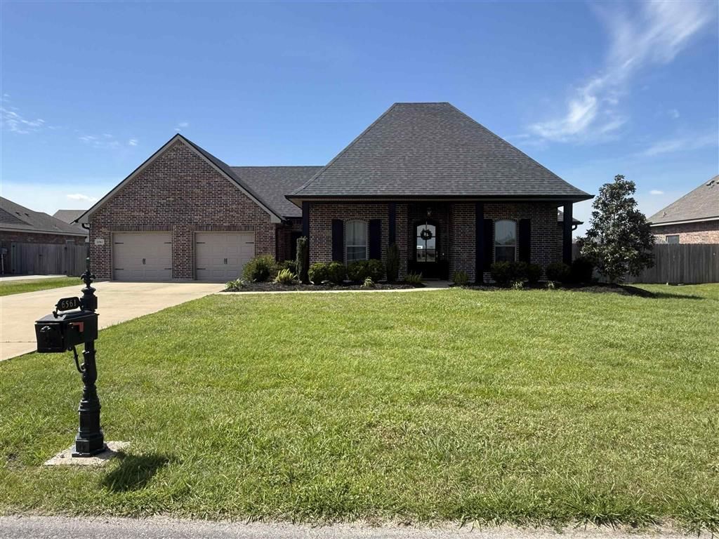 6561 W Ella Kate Lane, Lake Charles, LA 70605