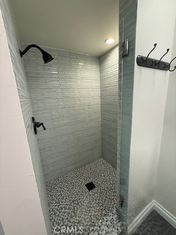 434 S Canon 202, Beverly Hills, CA 90212