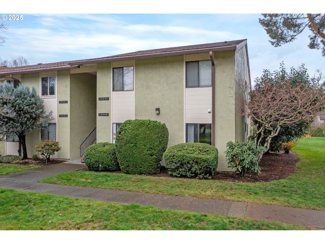 15946 Ne FREMONT St, Portland, OR 97230