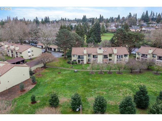15946 Ne FREMONT St, Portland, OR 97230