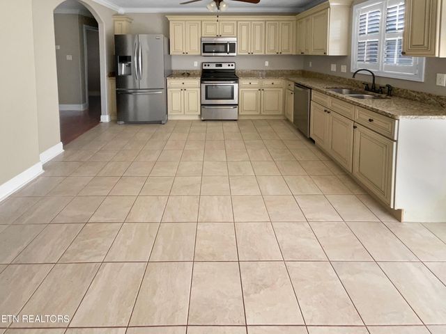 2113 Griffitts Mill Circle, Maryville, TN 37803