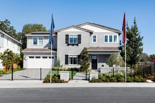 5750 Golden Pond Dr, Rocklin, CA 95677