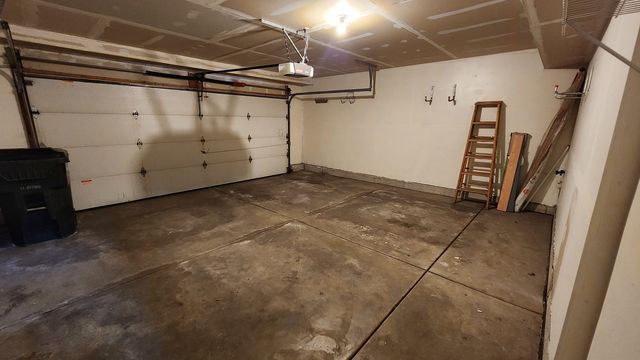 2325 Twilight Drive 2325, Aurora, IL 60503