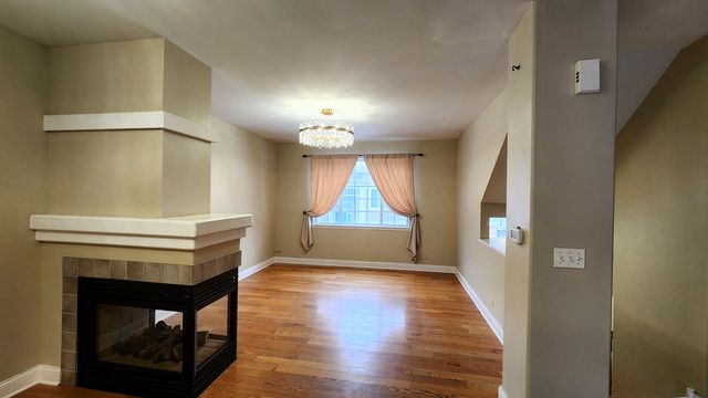 2325 Twilight Drive 2325, Aurora, IL 60503