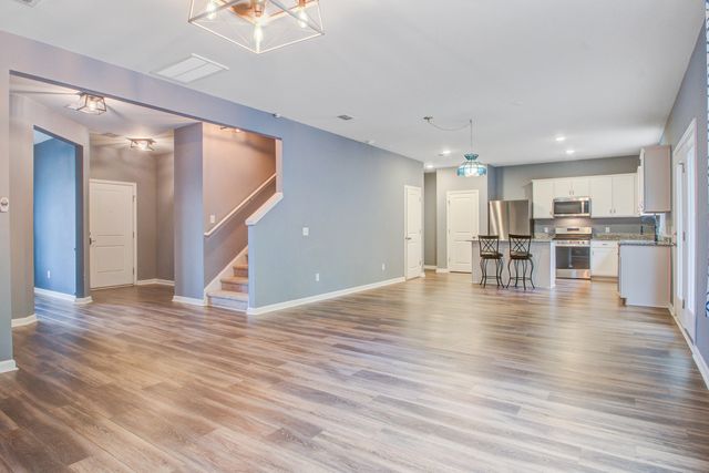 233 W Bradford Pointe Drive, Summerville, SC 29486
