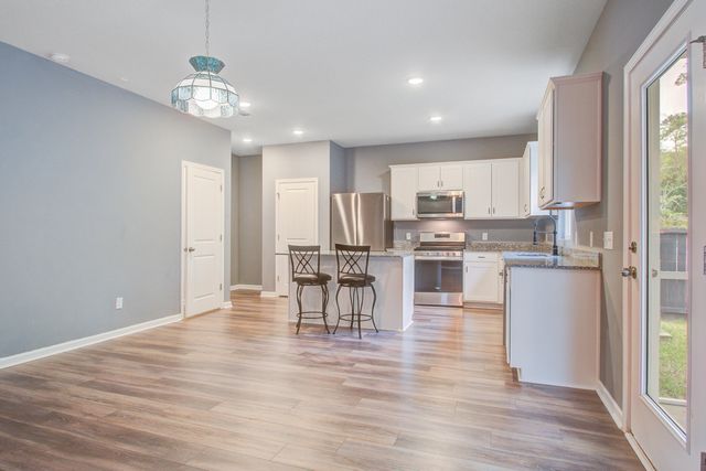 233 W Bradford Pointe Drive, Summerville, SC 29486