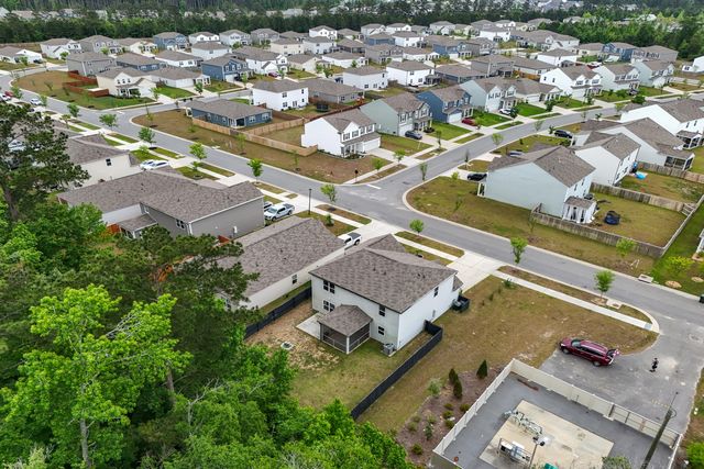 233 W Bradford Pointe Drive, Summerville, SC 29486