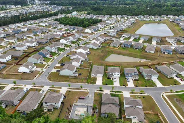 233 W Bradford Pointe Drive, Summerville, SC 29486