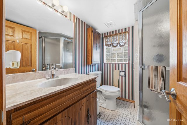 8607 S Tripp Avenue, Chicago, IL 60652