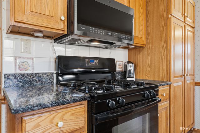 8607 S Tripp Avenue, Chicago, IL 60652