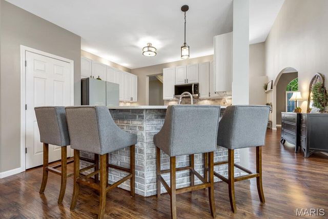 310 Highland Meadows Court, Wentzville, MO 63385