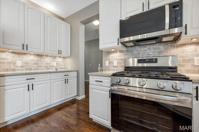 310 Highland Meadows Court, Wentzville, MO 63385