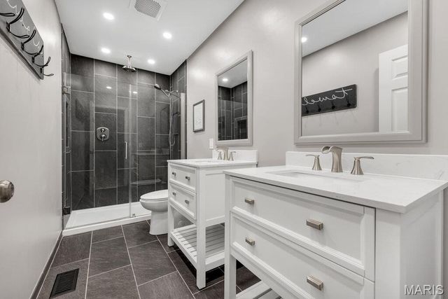310 Highland Meadows Court, Wentzville, MO 63385