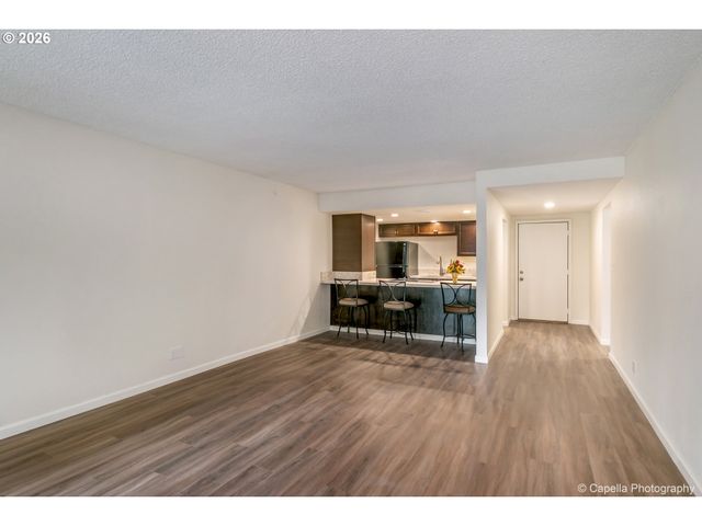 2211 Sw 1ST Ave 206, Portland, OR 97201
