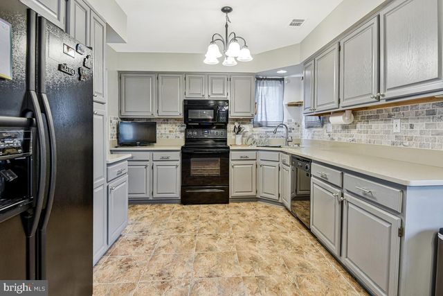 6403 FISHER CT, Waldorf, MD 20603