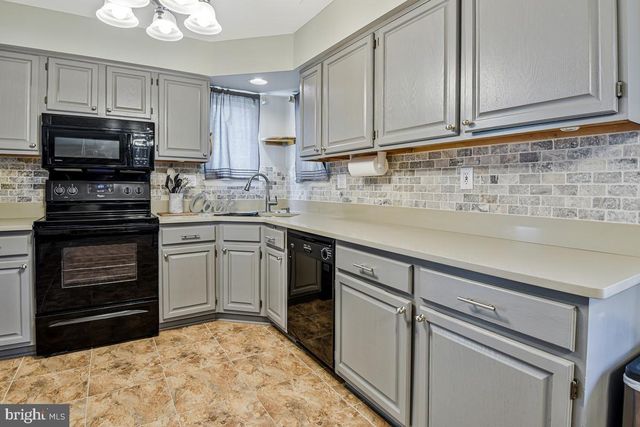 6403 FISHER CT, Waldorf, MD 20603