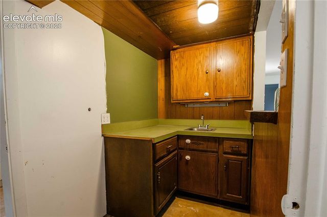 1409 Sanderson Avenue, Colorado Springs, CO 80915