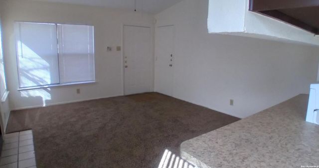 2502 Corian Glen, San Antonio, TX 78219