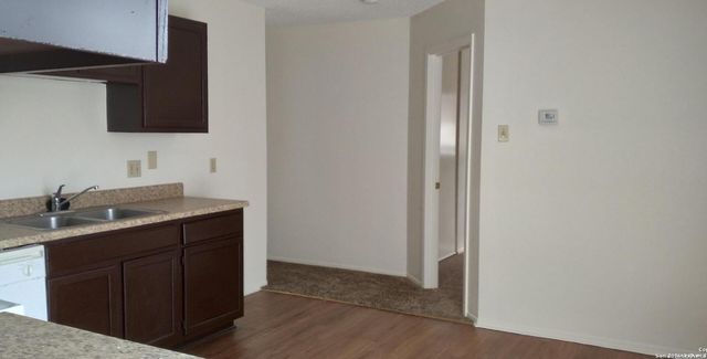 2502 Corian Glen, San Antonio, TX 78219