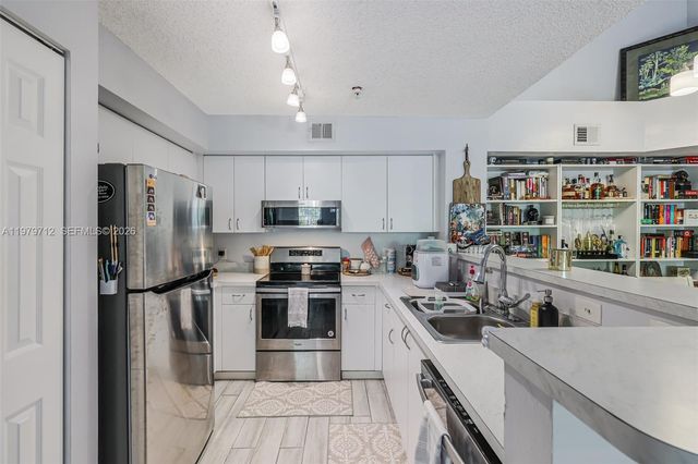 12172 Saint Andrews Pl 307, Miramar, FL 33025