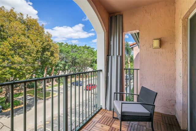 12172 Saint Andrews Pl 307, Miramar, FL 33025