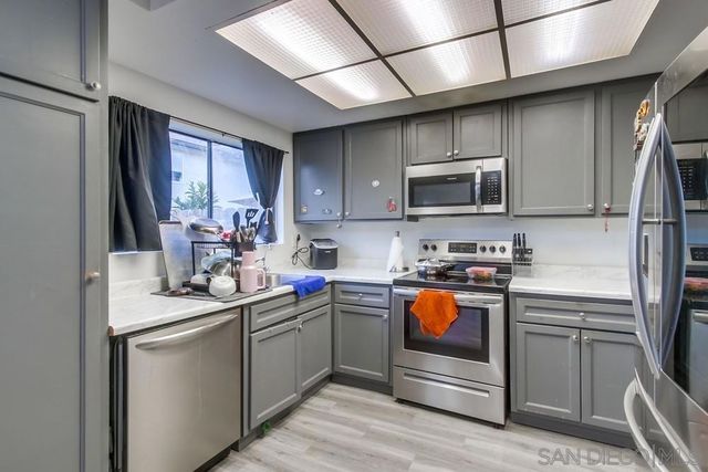 3433 Los Mochis Way, Oceanside, CA 92056