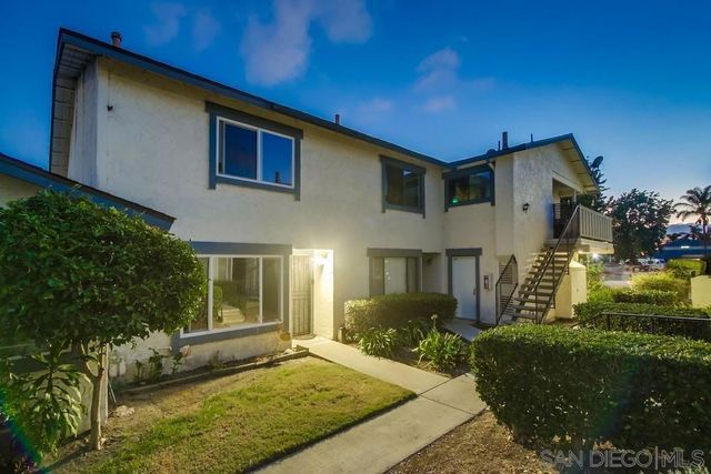 3433 Los Mochis Way, Oceanside, CA 92056