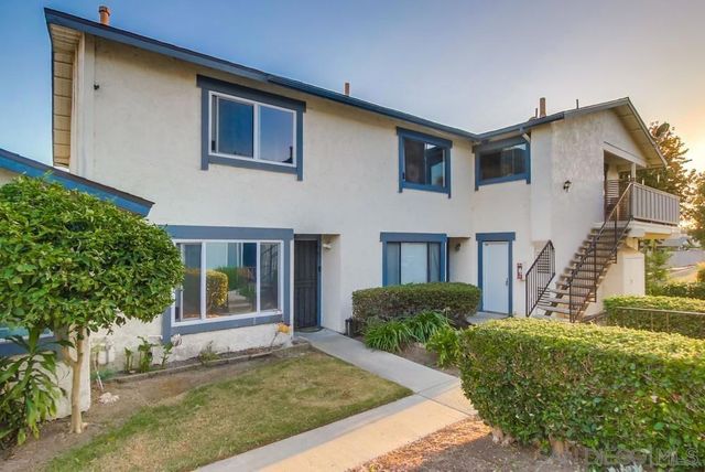 3433 Los Mochis Way, Oceanside, CA 92056
