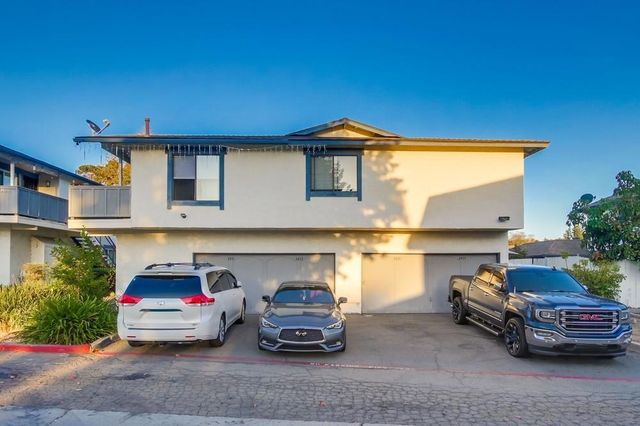 3433 Los Mochis Way, Oceanside, CA 92056