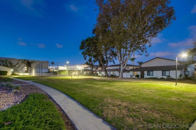 3433 Los Mochis Way, Oceanside, CA 92056