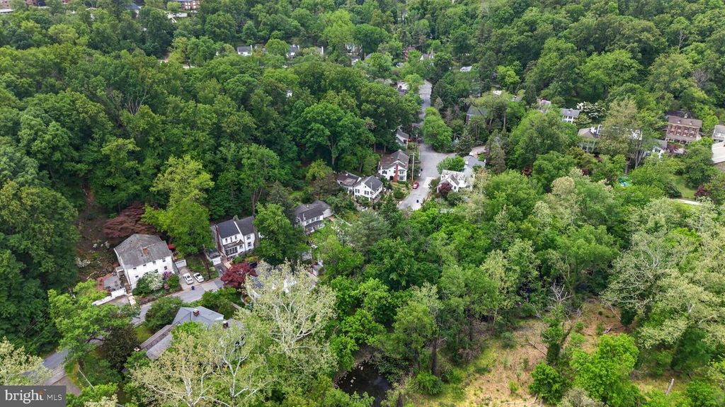 Image 50 of property listing at 5019 WETHEREDSVILLE RD, Baltimore, MD 21207